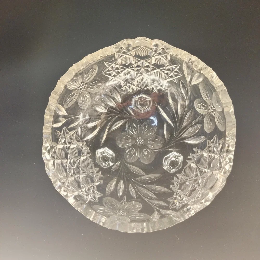 Vintage 3 Footed Cut Crystal Bowl Floral Intaglio Starburst Candy Dish